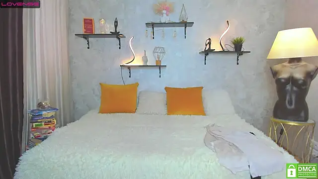 Snapshot of StripBianka chatting on January 24, 2025, 6:35 am StripBianka online show from January 24, 2025, 6:35 am