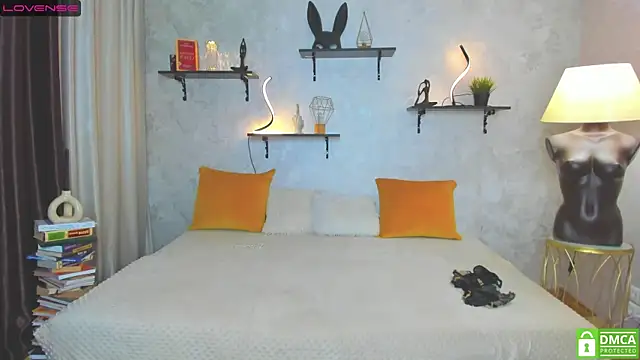 Snapshot of StripBianka chatting on March 14, 2025, 4:30 pm StripBianka online show from March 14, 2025, 4:30 pm