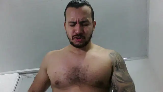 Snapshot of christian_colombian1 chatting on September 20, 2025, 6:14 am christian colombian1 online show from September 20, 2025, 6:14 am