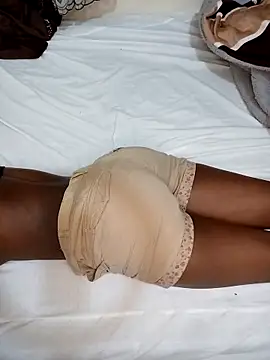 sweet vee42 online show from March 6, 2025, 5:14 am