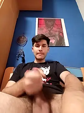 Esti02 online show from November 24, 2025, 6:29 pm