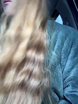 GoldenFlameGoddess online show from March 31, 2026, 4:18 pm