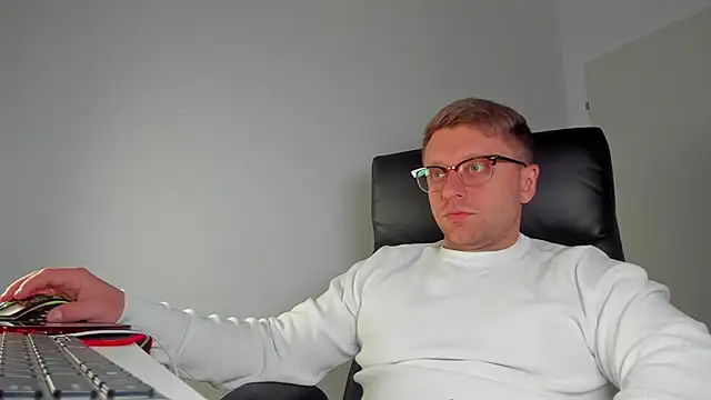 Findom guy online show from March 18, 2025, 4:26 pm