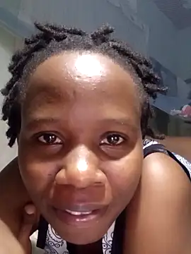 Queentesi online show from February 15, 2025, 5:28 pm