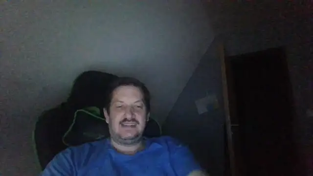 Snapshot of Golffahrer1982 chatting on May 23, 2026, 9:19 pm Golffahrer1982 online show from May 23, 2026, 9:19 pm