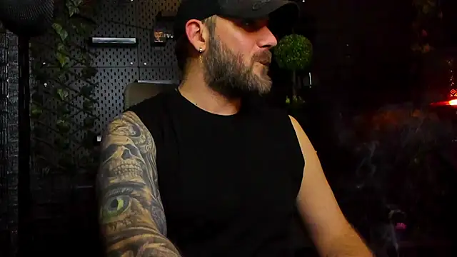 LexXHardy online show from April 16, 2026, 12:44 am