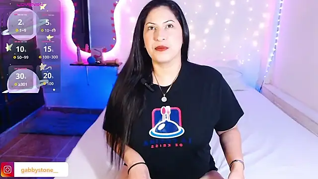 Gabby stone  online show from March 29, 2026, 11:49 pm