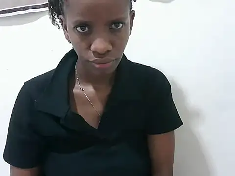 prettybeee online show from October 22, 2025, 2:17 pm