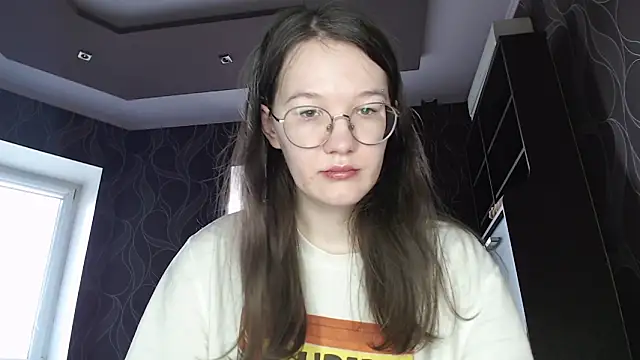 MiriamOr online show from March 10, 2025, 8:37 am