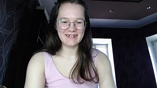 MiriamOr online show from March 21, 2025, 11:01 am