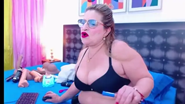 sandra 20 online show from January 8, 2026, 10:39 am