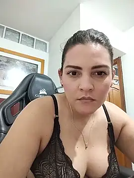 Mia Hampton online show from May 29, 2026, 9:46 pm