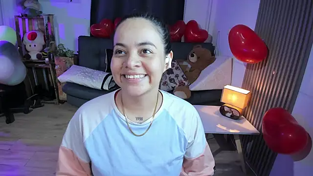 Cuttiealice online show from February 20, 2025, 11:10 pm