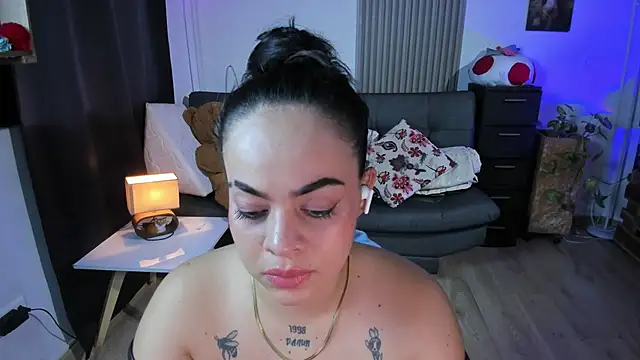 Cuttiealice online show from March 8, 2025, 1:28 am