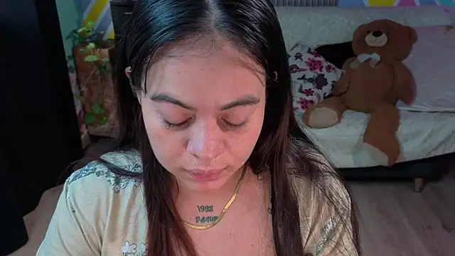 Cuttiealice online show from September 20, 2025, 12:50 pm