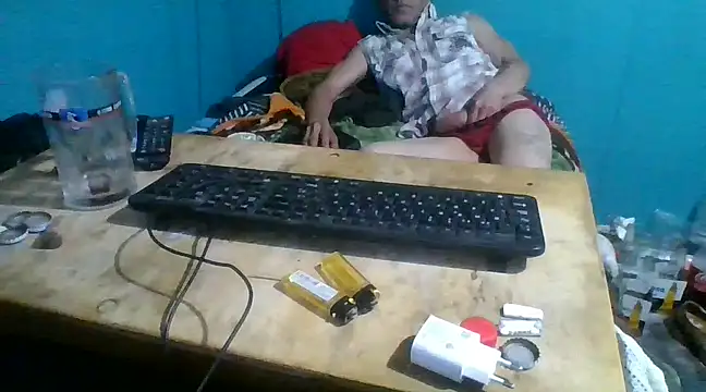 malekon76 online show from December 22, 2024, 9:11 am