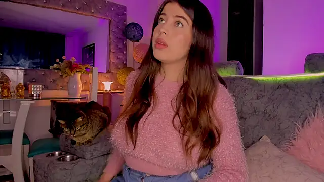 zoe kittylove online show from October 28, 2025, 4:05 am