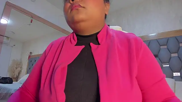 sophia reyes online show from January 17, 2025, 12:21 pm