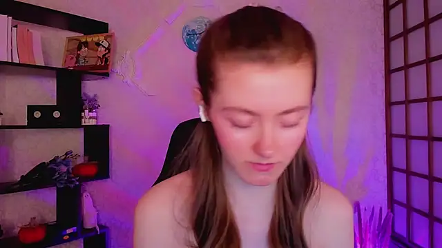 KateCuddle online show from December 18, 2024, 2:10 am