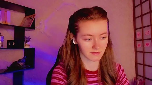 KateCuddle online show from February 14, 2025, 2:39 am