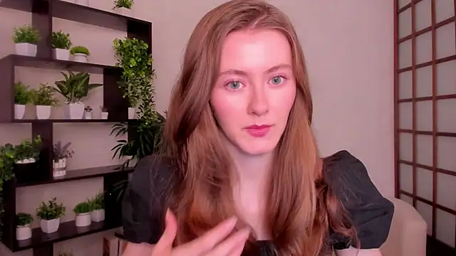 KateCuddle online show from September 9, 2025, 2:22 am