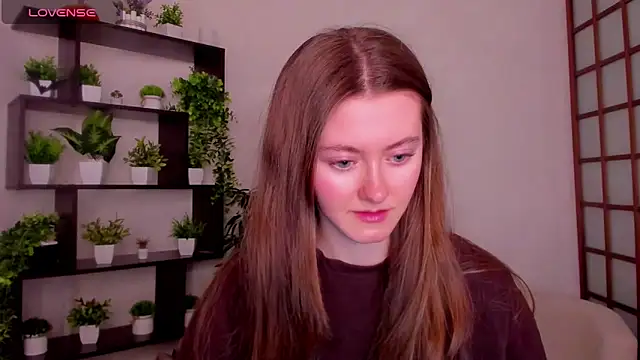 KateCuddle online show from December 1, 2025, 1:54 am