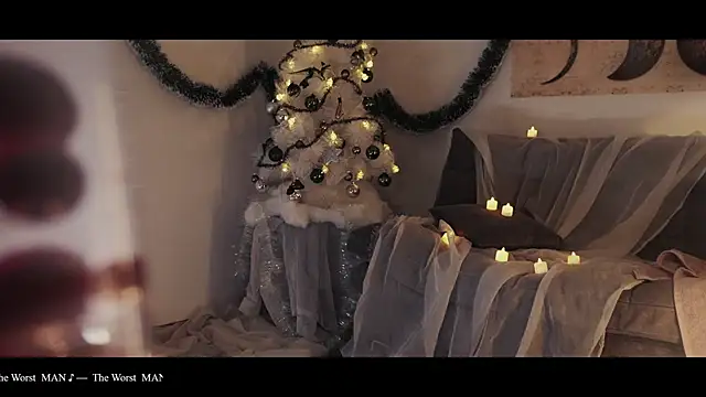 WebCora online show from January 3, 2025, 9:47 pm