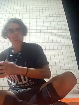 shaved online show from November 26, 2025, 6:58 am