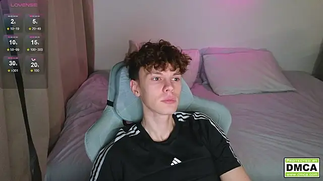 cute thomas online show from February 9, 2026, 7:40 pm