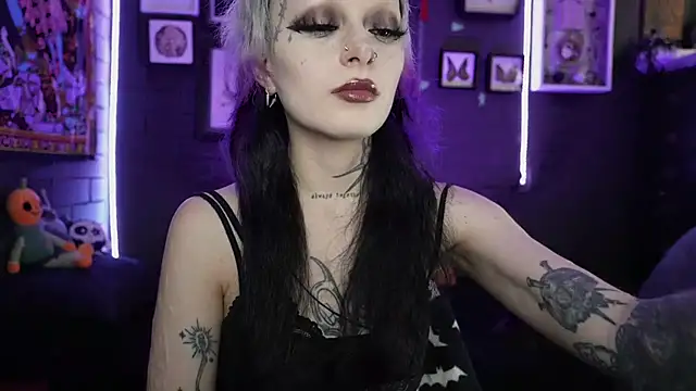 insania 9999  online show from January 5, 2026, 6:55 pm