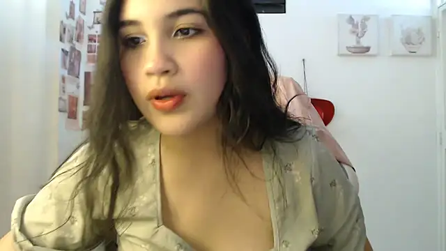 InocentHeaven1 online show from July 18, 2026, 12:42 pm