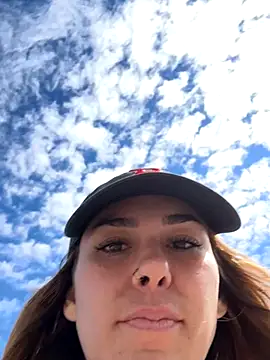 LeaGambit   online show from October 10, 2025, 7:13 pm