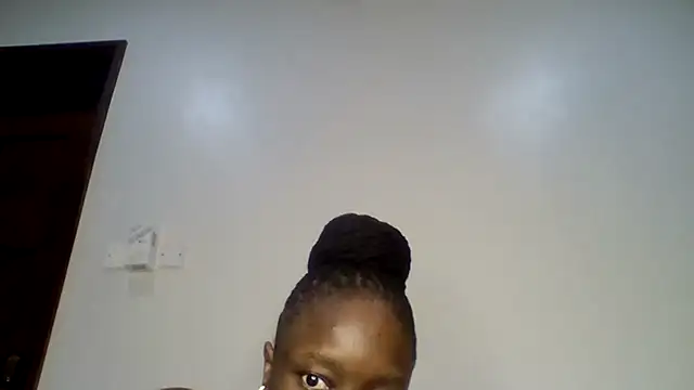 Snapshot of sweet_sassy_ chatting on April 19, 2026, 3:17 am sweet sassy online show from April 19, 2026, 3:17 am