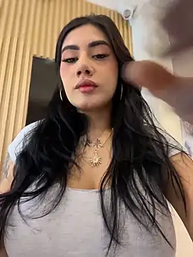 clarachanelricek online show from December 2, 2025, 7:42 pm