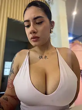 clarachanelricek online show from March 20, 2026, 8:35 pm