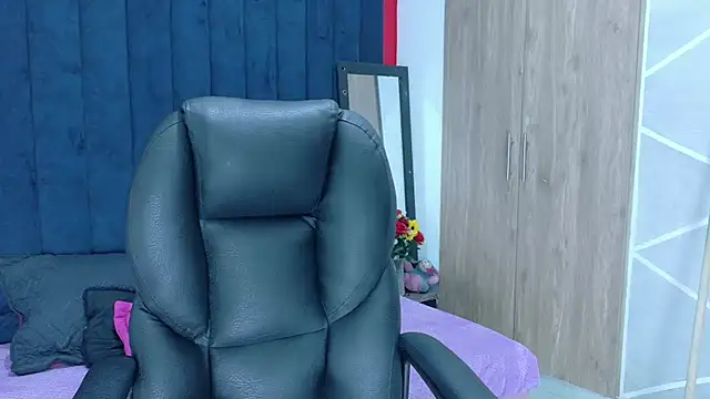 Snapshot of Chanel-24 chatting on October 15, 2025, 4:12 am Chanel-24 online show from October 15, 2025, 4:12 am