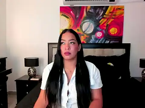 Snapshot of brunetenikole02 chatting on January 29, 2025, 1:37 am brunetenikole02 online show from January 29, 2025, 1:37 am