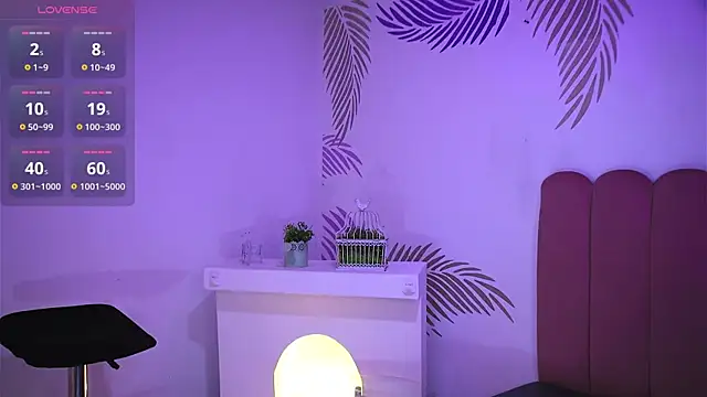 dianebleu online show from March 11, 2025, 3:59 am