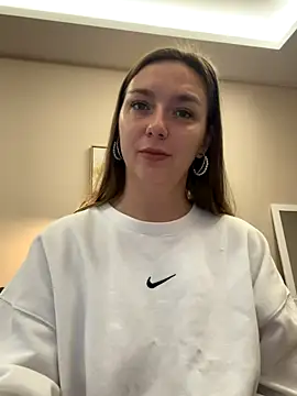 Janeee online show from December 4, 2024, 4:43 am