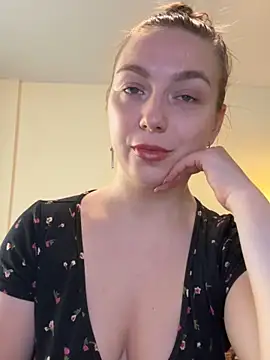 Janeee online show from March 11, 2025, 8:20 am