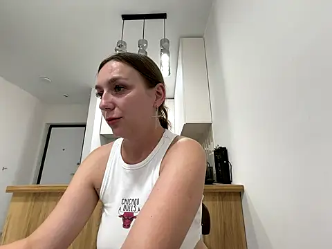 Janeee online show from September 24, 2025, 11:19 pm