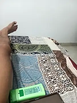 Snapshot of Lent_Medium chatting on November 4, 2025, 6:29 pm Lent Medium online show from November 4, 2025, 6:29 pm