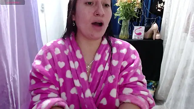 lorenpearx online show from January 14, 2026, 9:09 pm