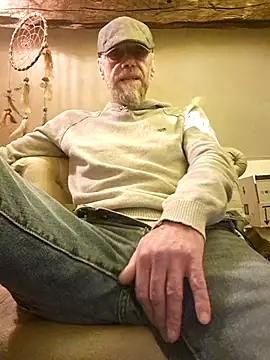 eddouxxx78 online show from March 23, 2026, 6:12 pm