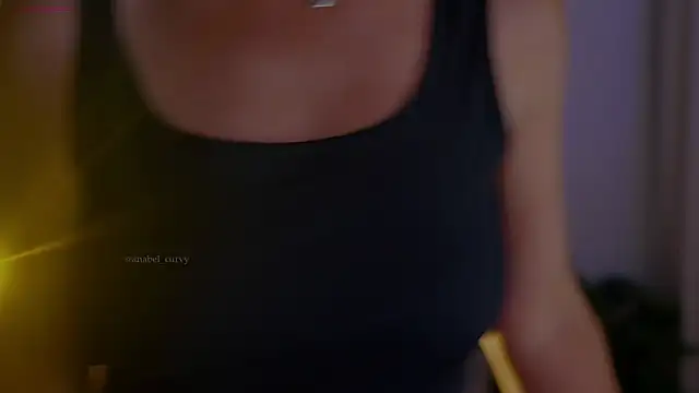anabelcurvy online show from May 20, 2026, 9:10 pm