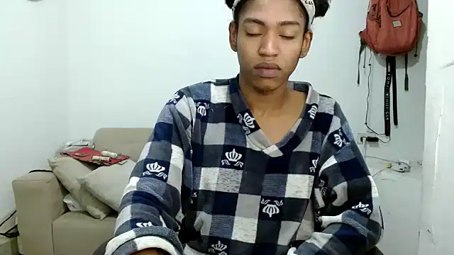 angelamarie1 online show from November 27, 2025, 1:51 am