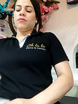 Dannacamila online show from April 10, 2026, 11:09 pm