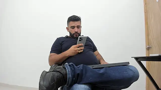 isearchcompany online show from October 24, 2025, 1:03 am