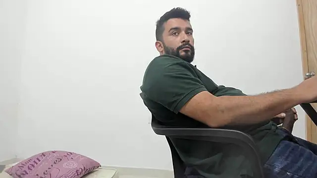 isearchcompany online show from November 8, 2025, 5:01 pm