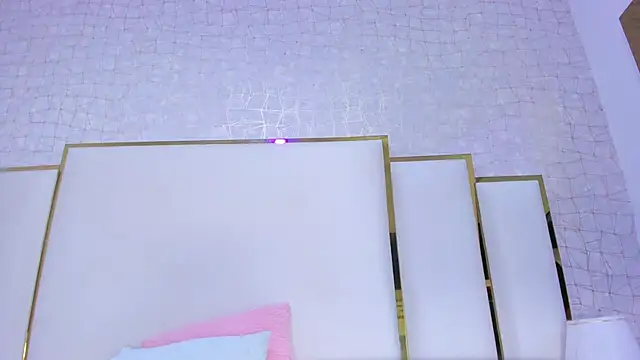 paola rodriguez online show from October 6, 2025, 11:07 am